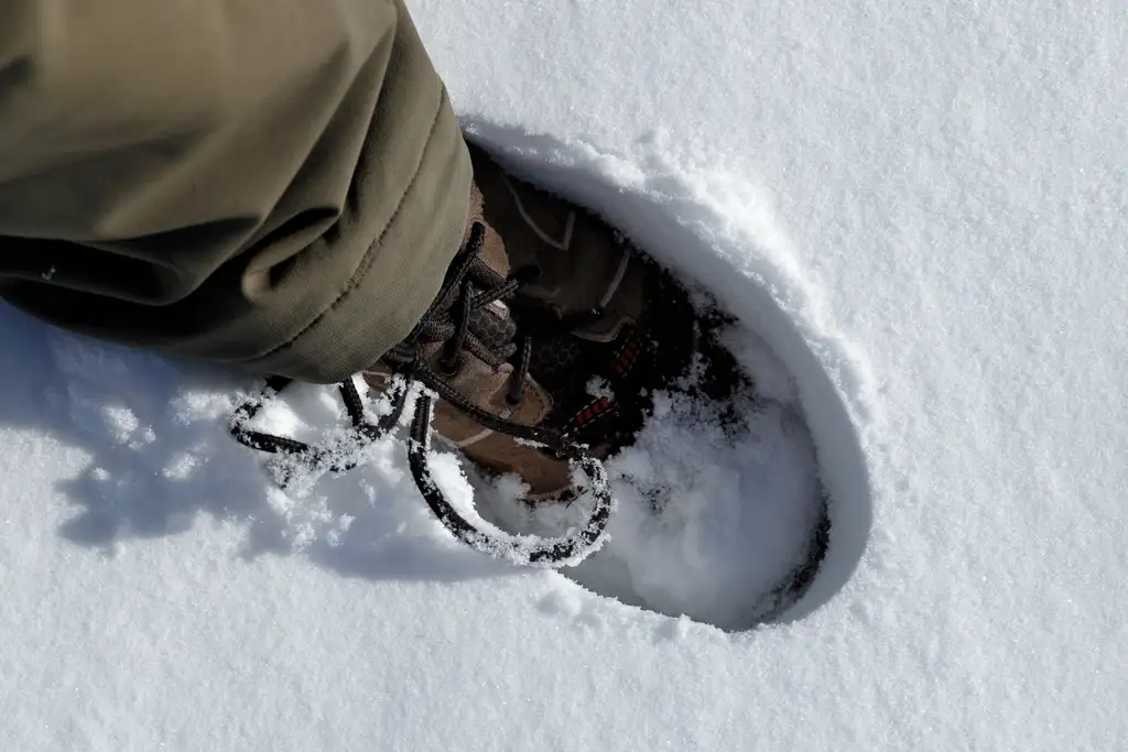 There was a considerable accumulation of snow on the road