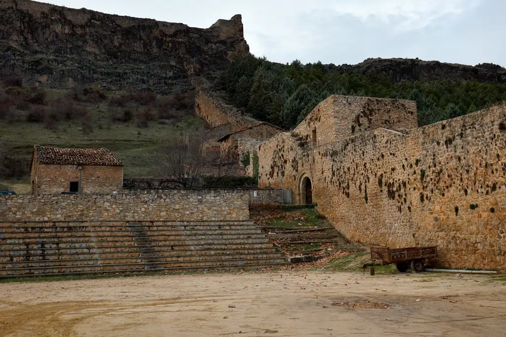 Wall of Islamic origin in Cañete Wall of Islamic origin in Cañete