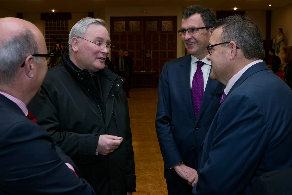 Monsignor José Manuel Lorca Planes, José Francisco Ballesta German, and Juan Jesús González Gurillo at the opening ceremony of Holy Week 2017 Monsignor José Manuel Lorca Planes, José Francisco Ballesta German, and Juan Jesús González Gurillo at the opening ceremony of Holy Week 2017